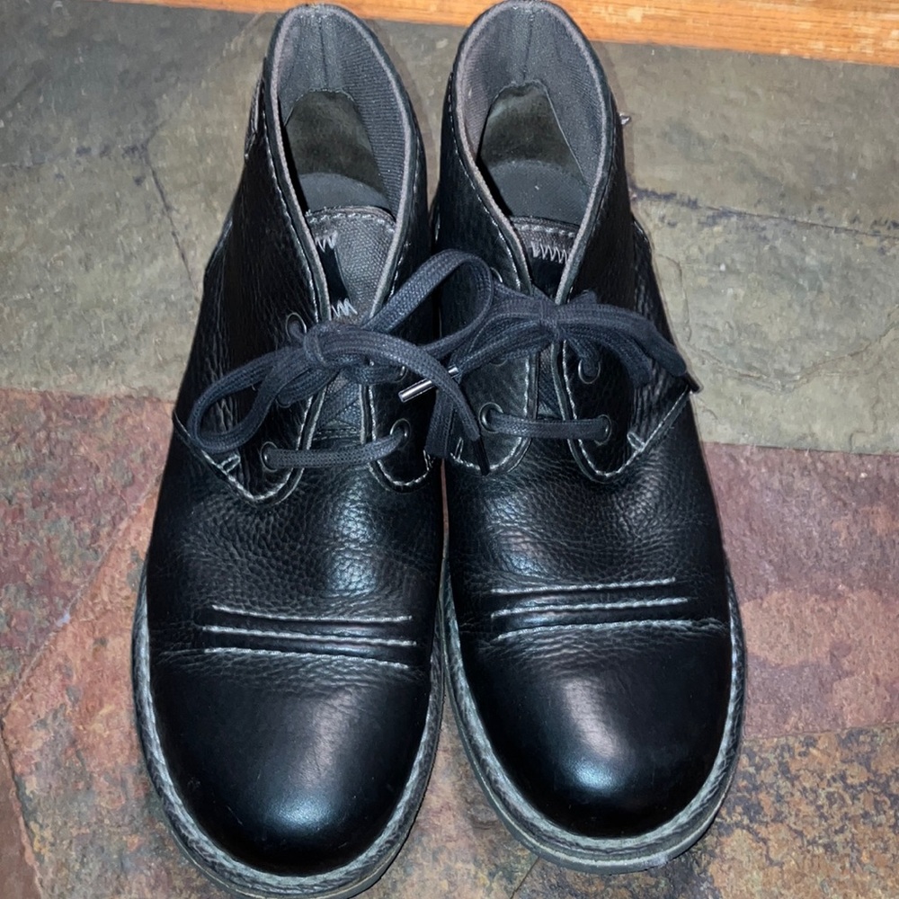 Clarks Black‎ Leather Oxfords